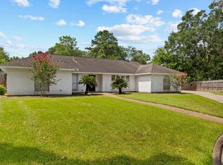 7885 Weaver Dr, Beaumont, TX 77706