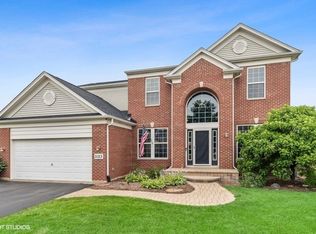 3123 Erika Ln, Carpentersville, IL 60110