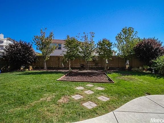 5th image of 205 Chesley Ct