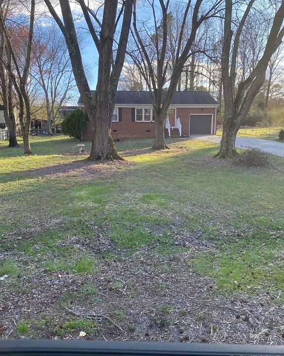 1st image of 17401 Wedgewood Dr
