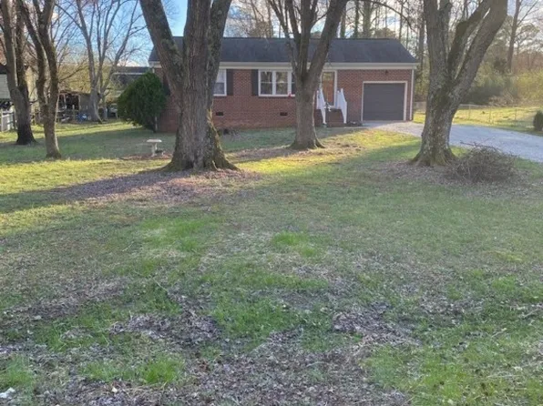 17401 Wedgewood Dr, Lanexa, VA 23089