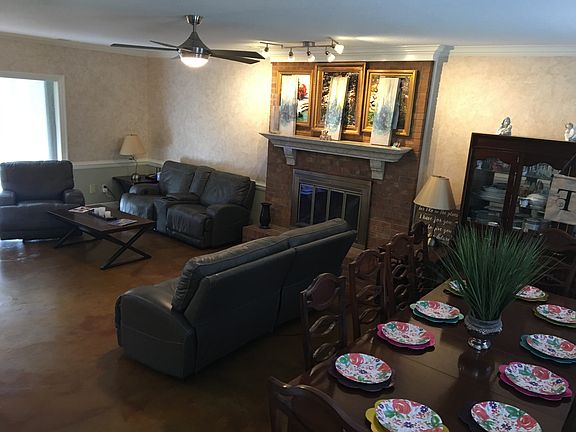4th image of 7593 Cross Village Dr