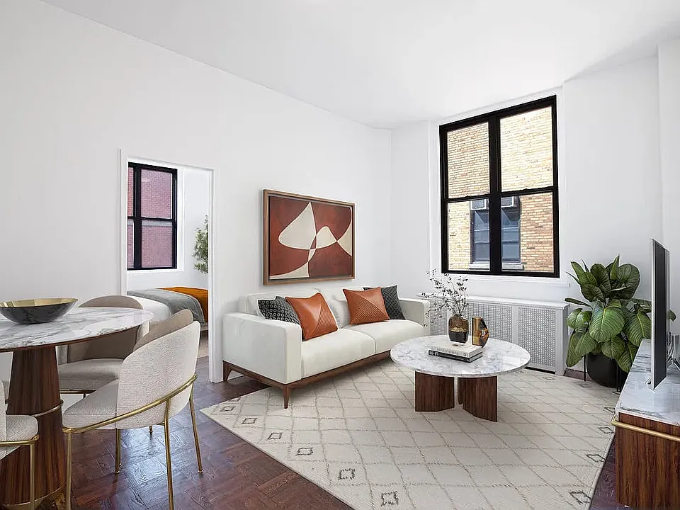 160 W 71st St #PHE