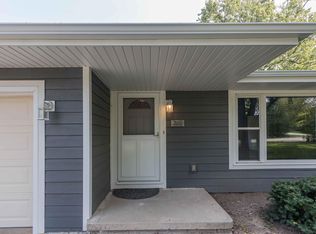 W153N5210 Plaza Dr, Menomonee Falls, WI 53051