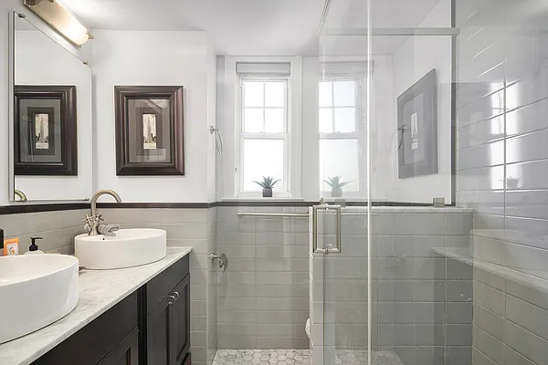 Sold by Compass | media 4