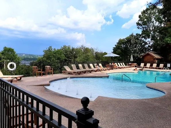 45 Leaning Tree Circle Bldg 8, Branson, MO 65616