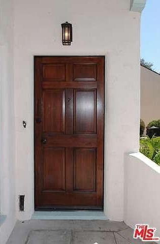 1st image of 934 S Curson Ave