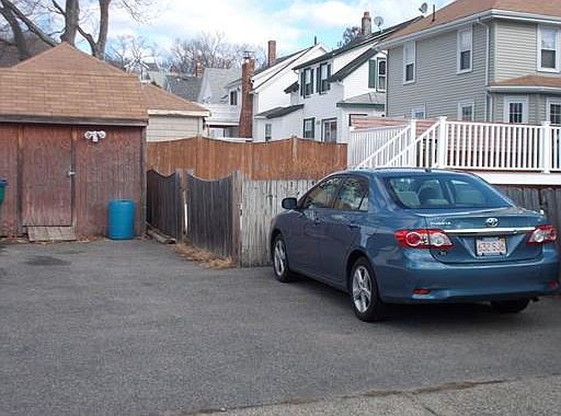 3rd image of 58 E Park Ave