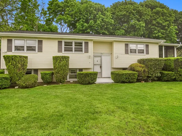 5 Waterbury Road, Norwalk, CT 06851