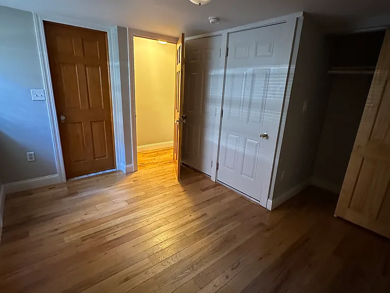 28 E Grand Ave #1B — Photo 6