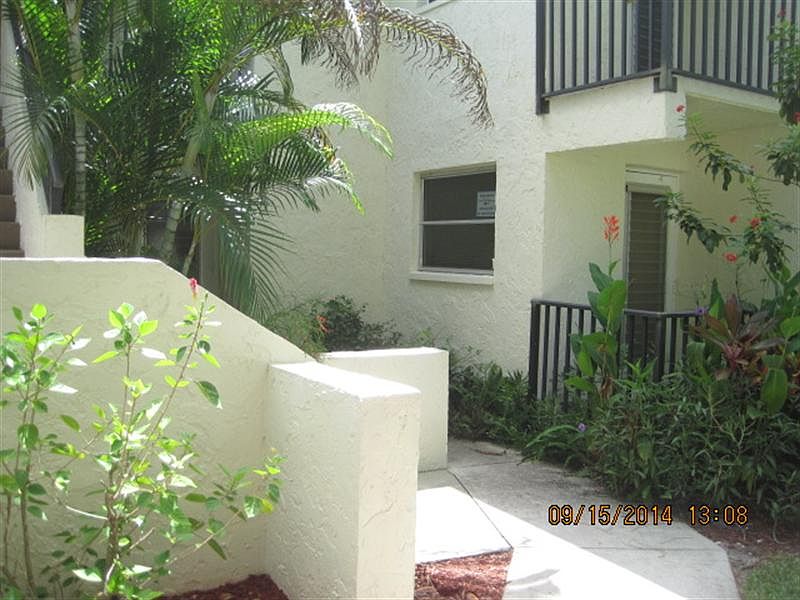 1st image of 7400 College Pkwy APT 3B