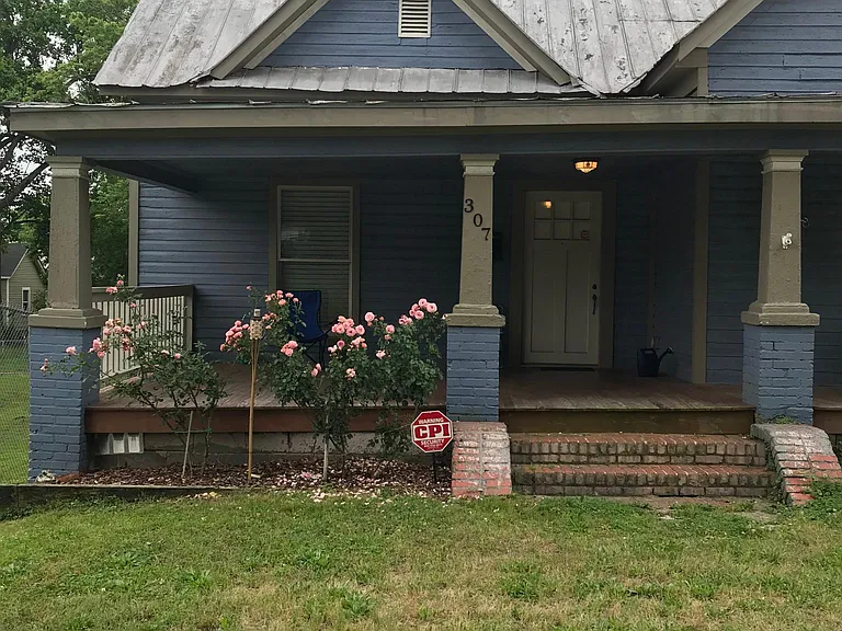 307 Clay St — Photo 12