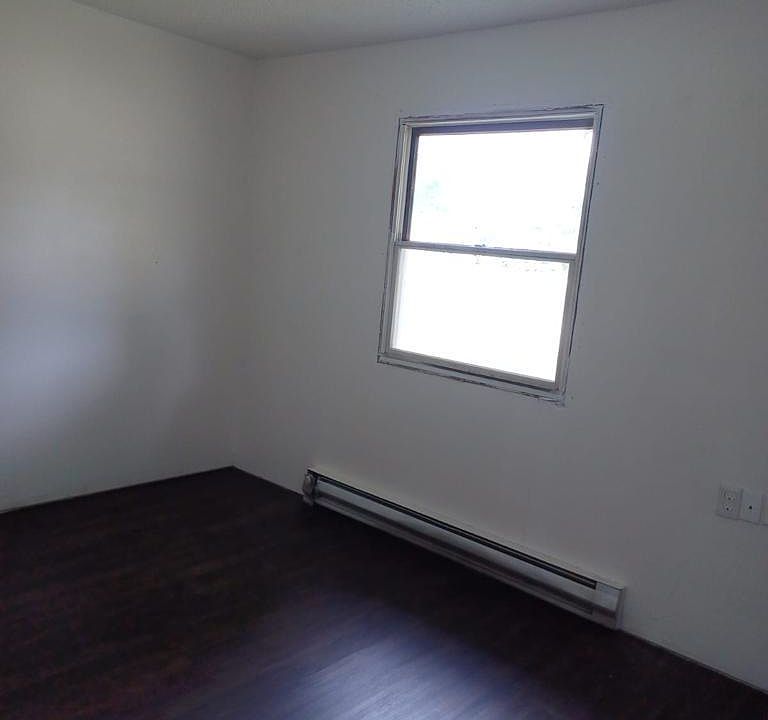 2nd image of 410 Sadie St #21