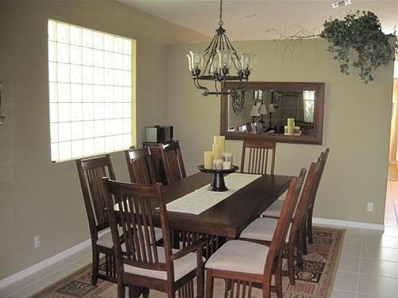 4th image of 1190 W Magnolia Cir