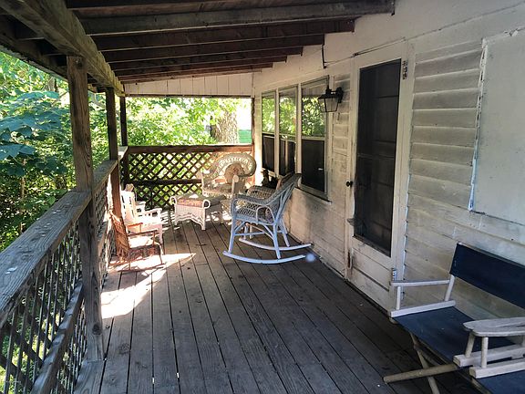 3rd image of 1001 Poplar St