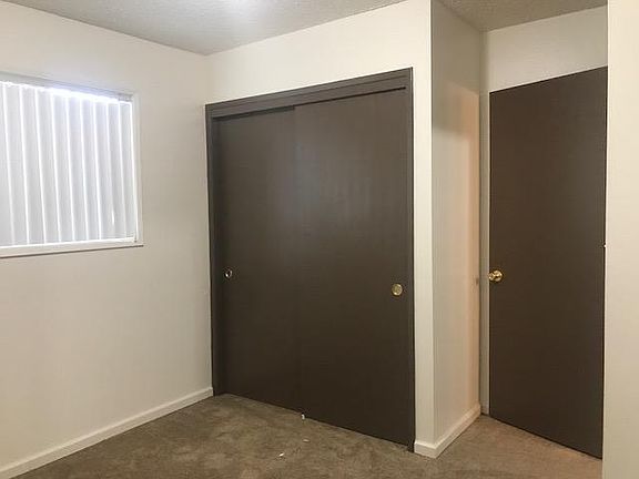 5th image of 3011 E 9th St APT 11