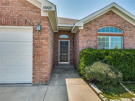 3rd image of 10405 Fossil Hill Dr