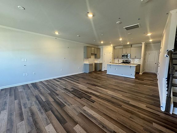2nd image of 2248 Kasota Ln