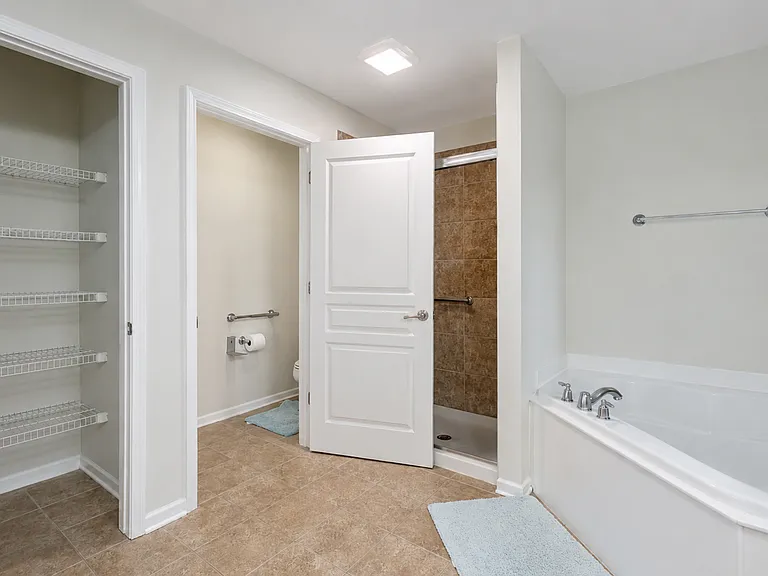 45149 Bartlett Dr — Photo 15