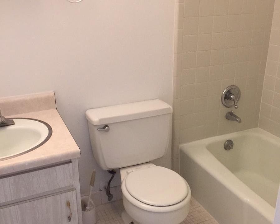1st image of 4418 Carondelet St