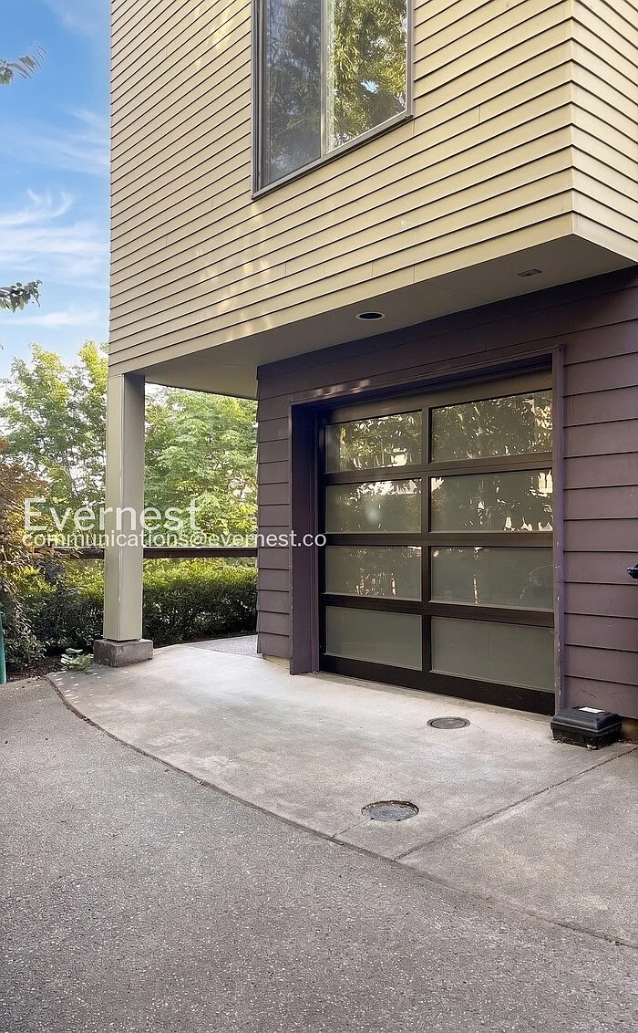 3 bed, 2.5 bath, 1770 sqft, $4,250 — Photo 2