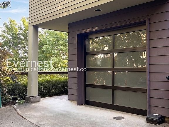 2nd image of 560 McGraw St