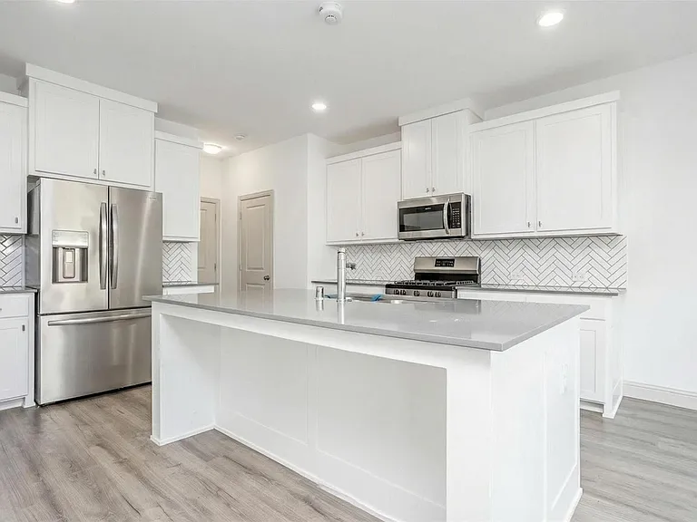 1328 Hill Country Pl — Photo 6