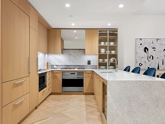 3rd image of 300 W 122nd St APT 9G