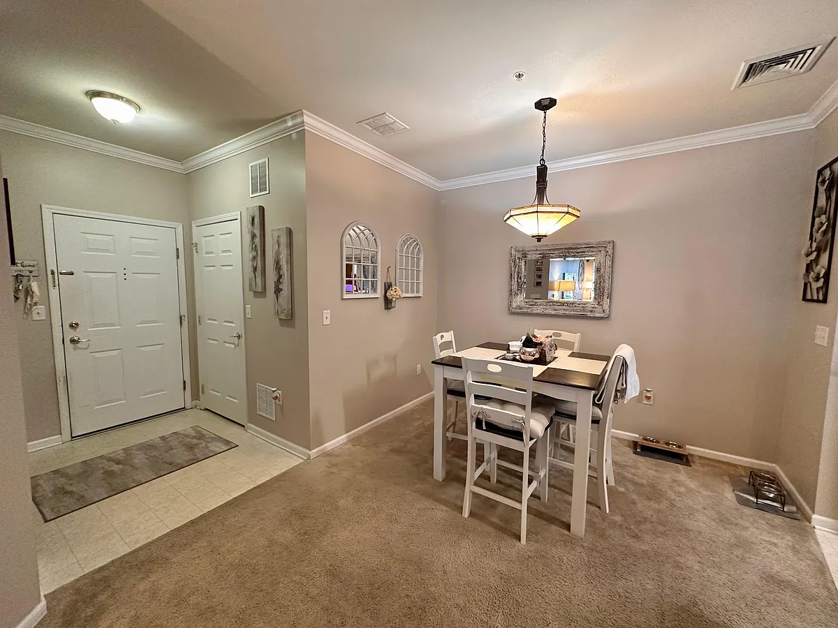 Building Photo - 313 Mill Pond Way