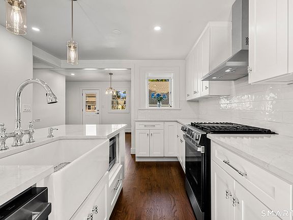 4th image of 33 Rivercliff Drive