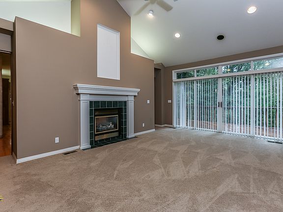 2nd image of 21 Stonehenge Dr