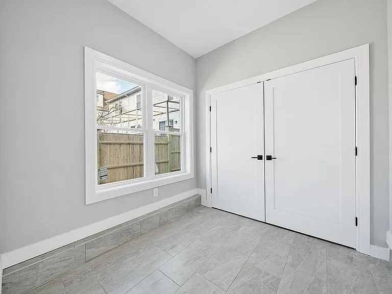 86 Blossom St #2 — Photo 2