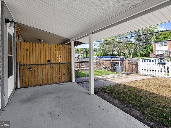 3rd image of 319 Bigley Ave