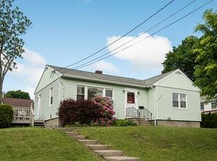 19 Housatonic St, Worcester, MA 01606