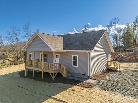 2nd image of 23 Vernon Ln