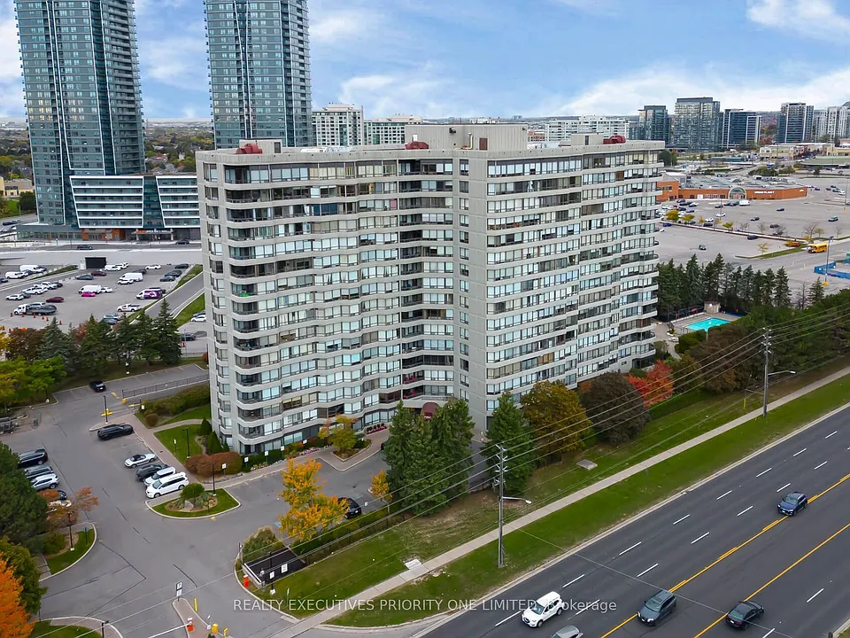 7460 Bathurst St #1501
