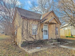 308 E 6th Ave, Garnett, KS 66032
