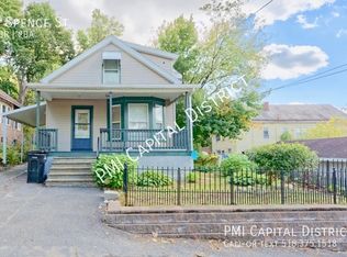 4 Spence St, Troy, NY 12180