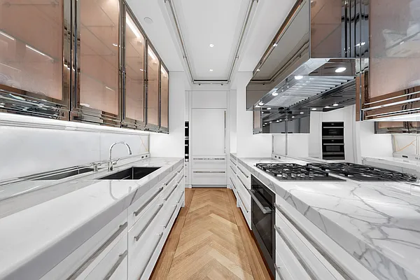 Kitchen, photo 1