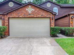 94 Willowwood Cir, Spring, TX 77381