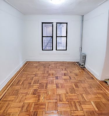 4th image of 2721 Morris Ave APT D