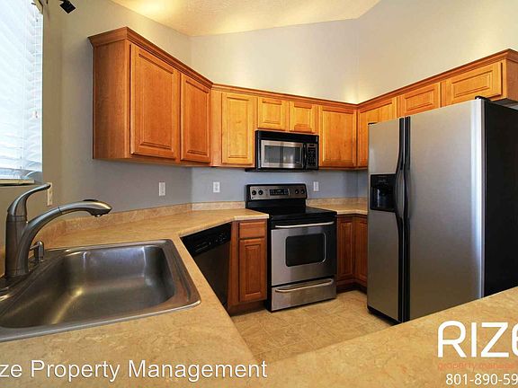 2nd image of 14074 Almaden Cv
