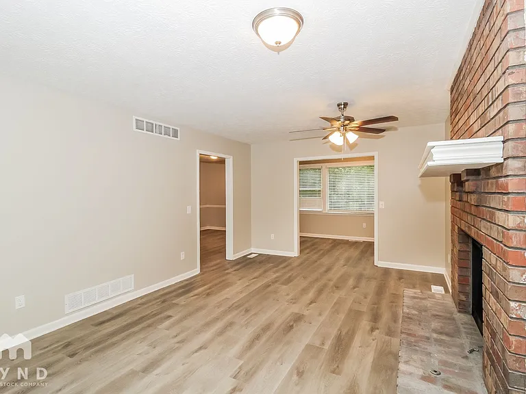 9014 Six Branches Trl — Photo 3
