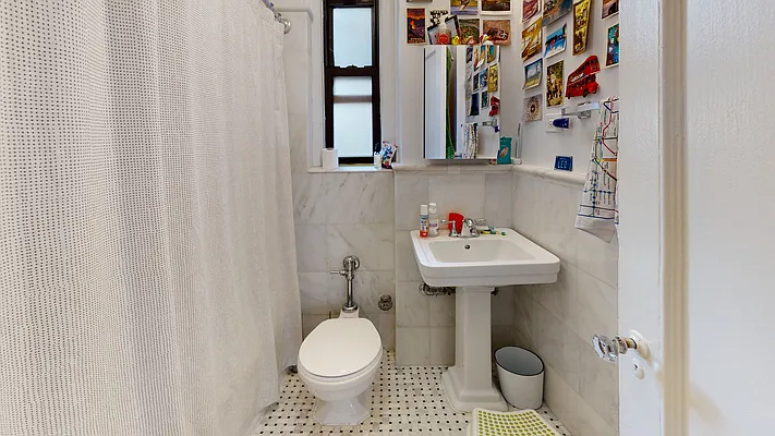 Rented by Bond New York | media 21