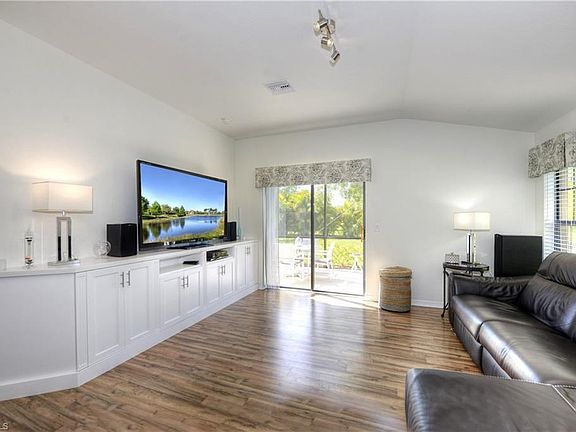 3rd image of 3713 Pino Vista Way