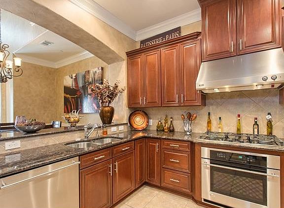 3rd image of 4732 Durham Dr