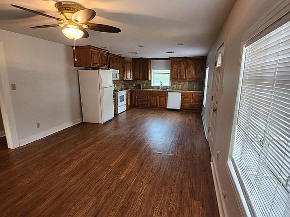3rd image of 310 Brockman St