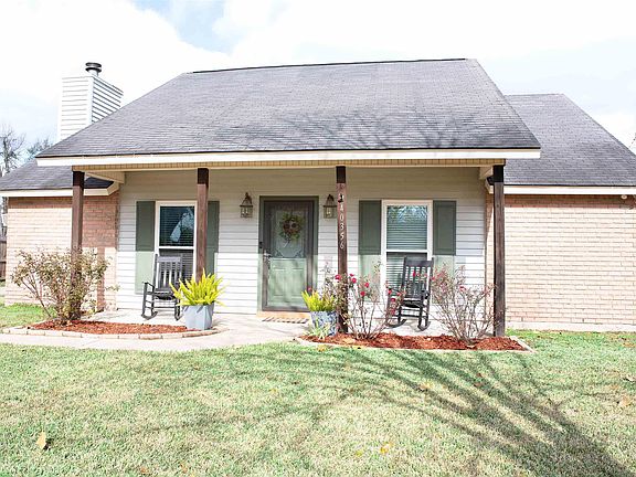 4th image of 40356 Sycamore Ave