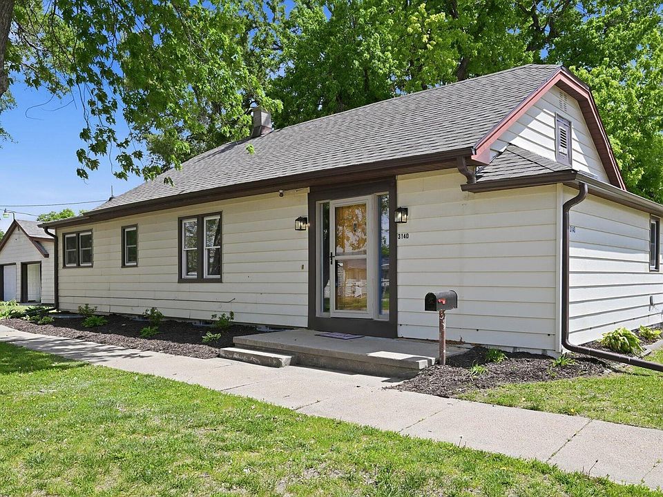 1st image of 3140 4th Ave