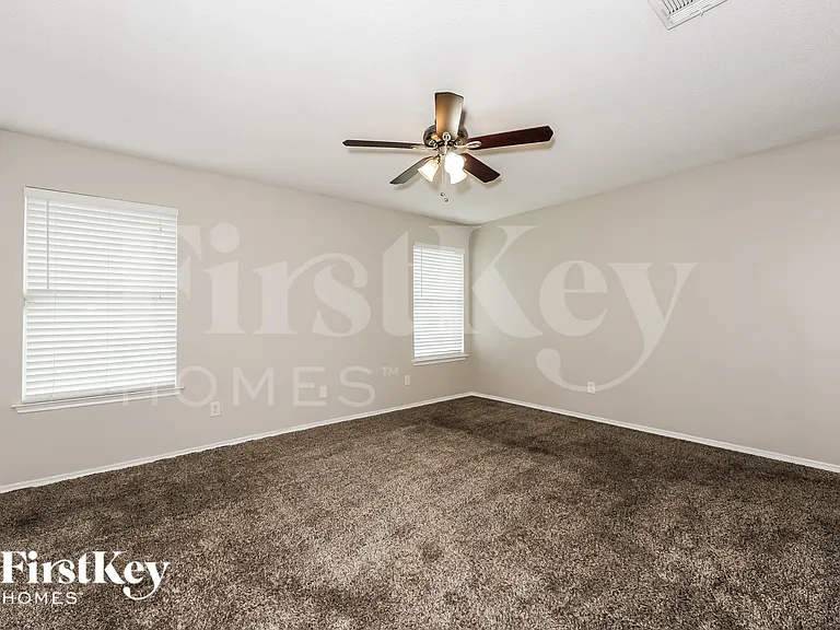 920 Dove Meadows Dr — Photo 10